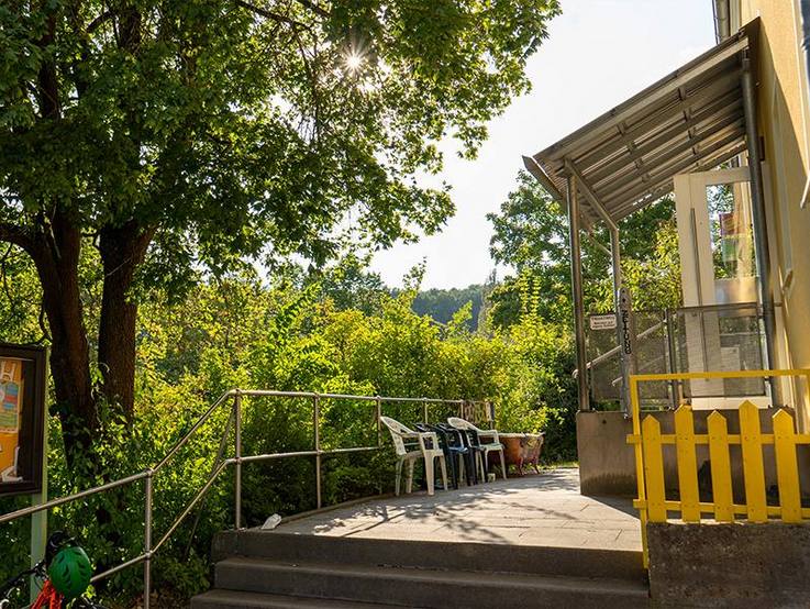 Kinder- und Jugendzentrum Wüstenahorn, Eingangsbereich