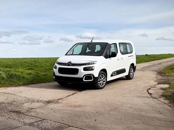 Citroën Berlingo XL Feel auf Feld- und Weinbergswegen