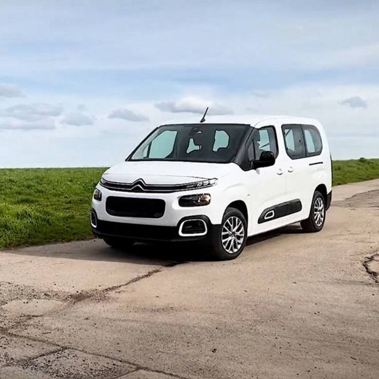 Citroën Berlingo XL Feel auf Feld- und Weinbergswegen